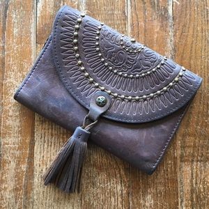 Patricia Nash Colli Distressed Leather Wallet